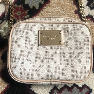 Michael Kors crossbody